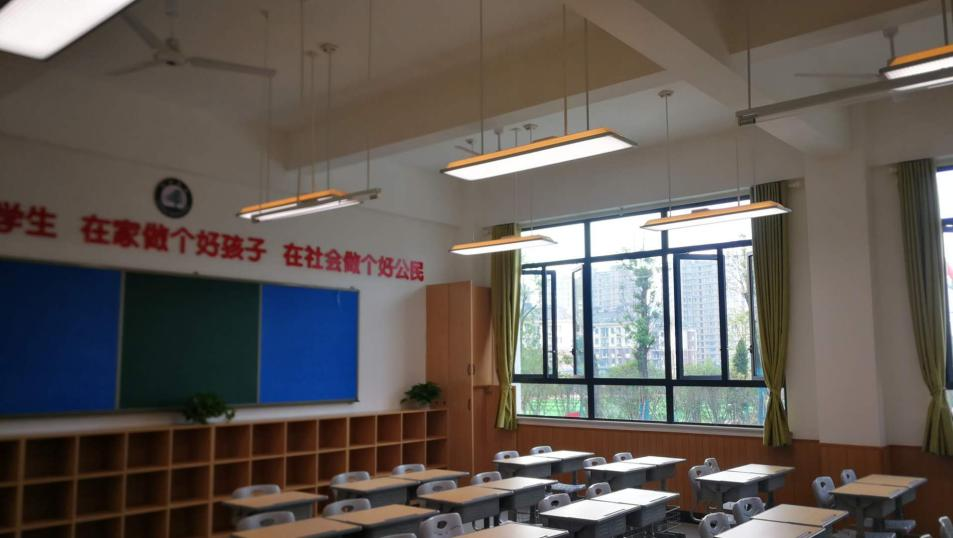 點亮智慧的火花 —— 維格教育照明專業教室燈